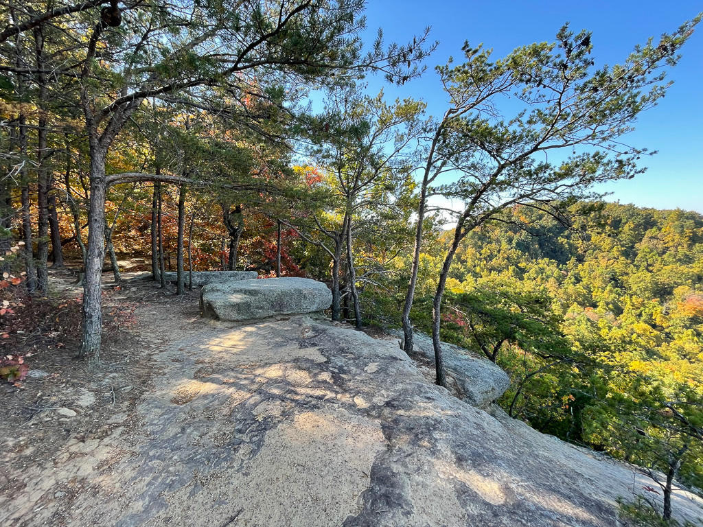 Overlook along the Robe Mountain Trail - Berea Pinnacles