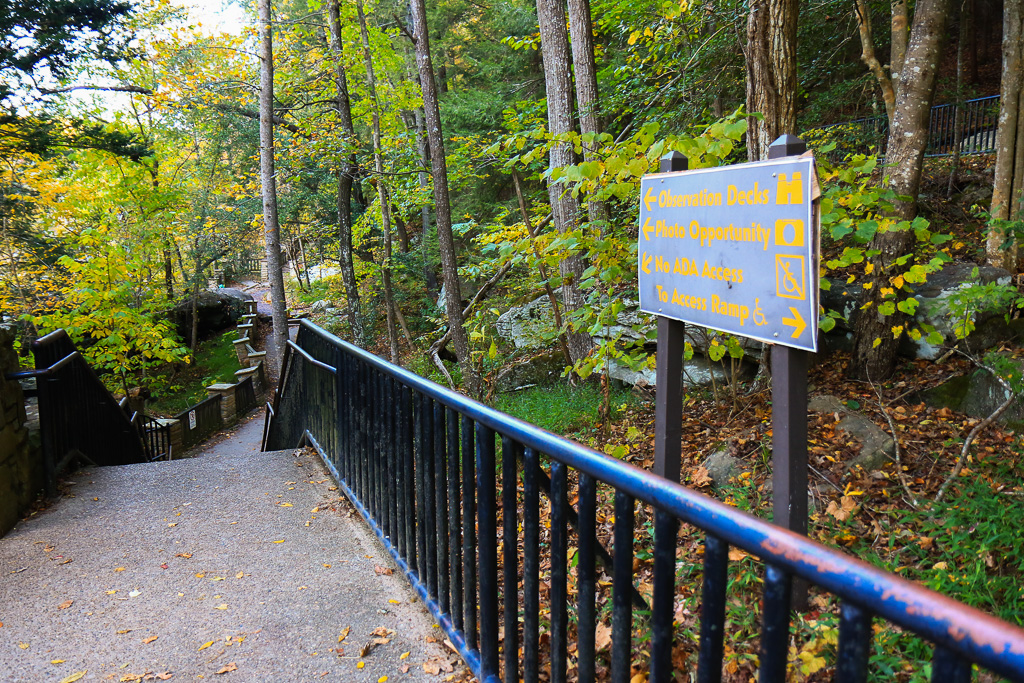 TRail sign - Lovers Leap