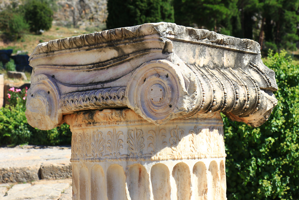 Ionic Column - Delphi