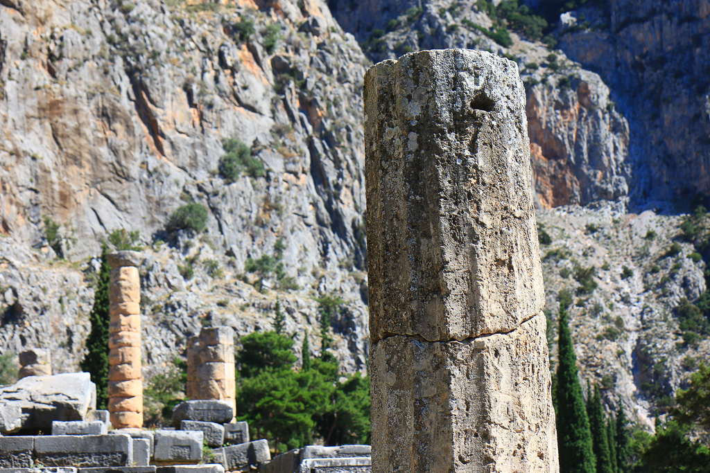 Column - Delphi