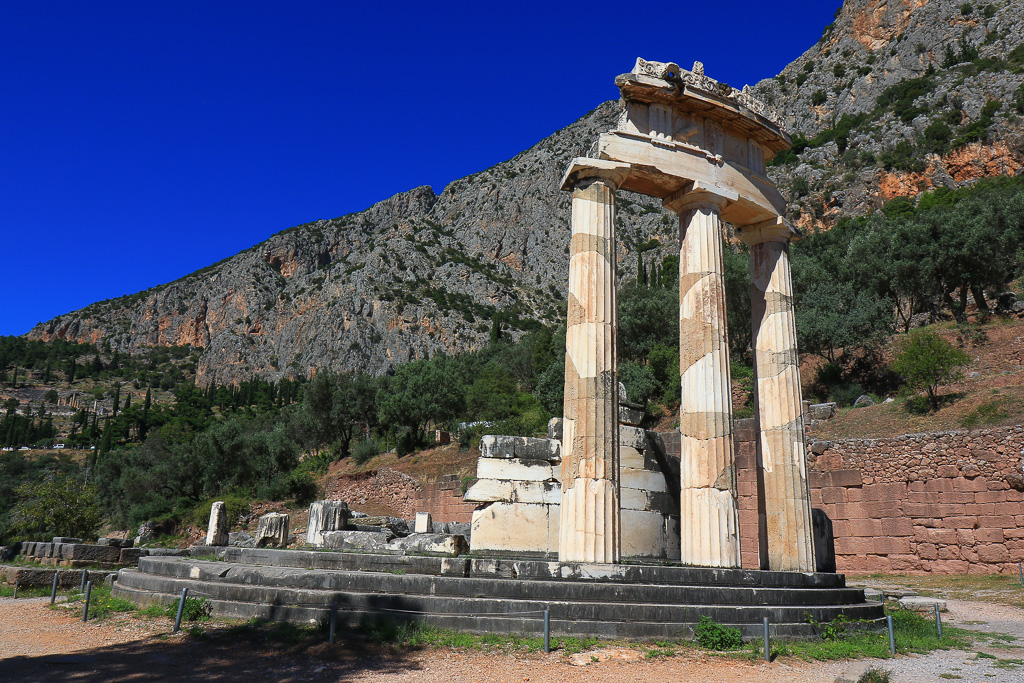 Sanctuary of Athena Pronea - Delphi