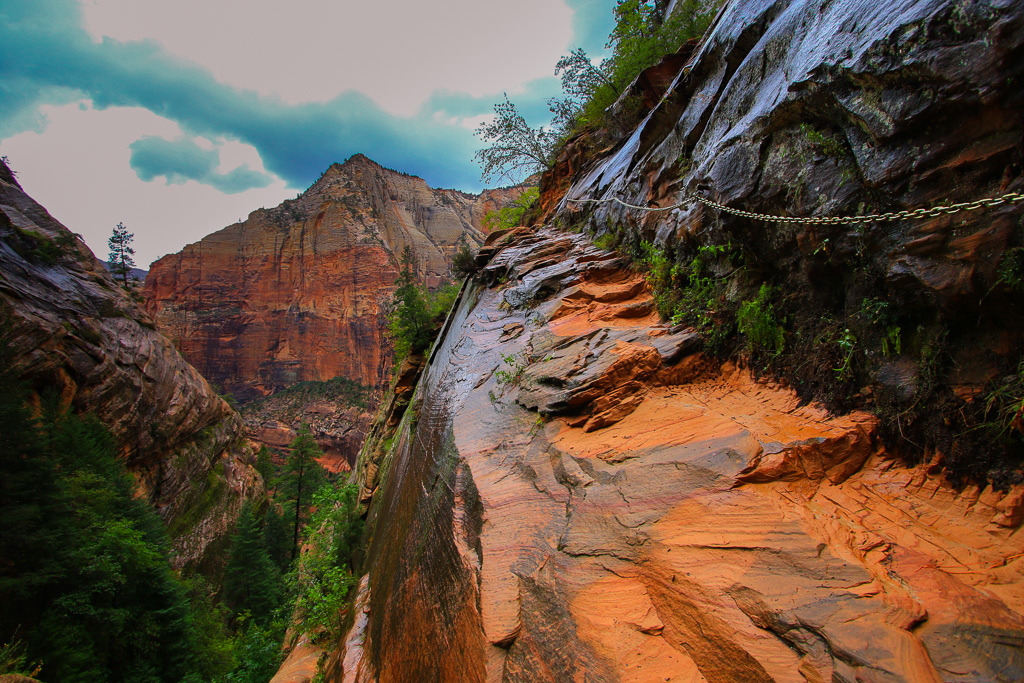 Looking back - Hidden Canyon Trail