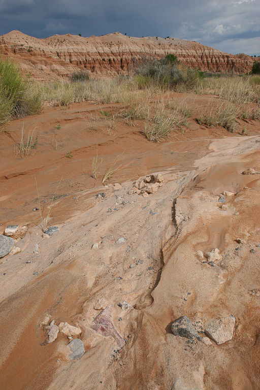 Cliffs and wash - Juniper Draw Trail