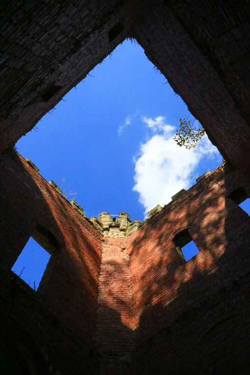 Squire's Castle is open to the sky - North Chagrin Loop