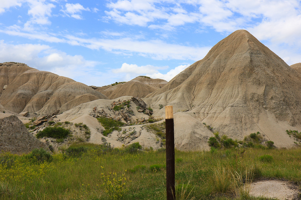 Trail marker - Toadstool Geologic Interpretive Trail