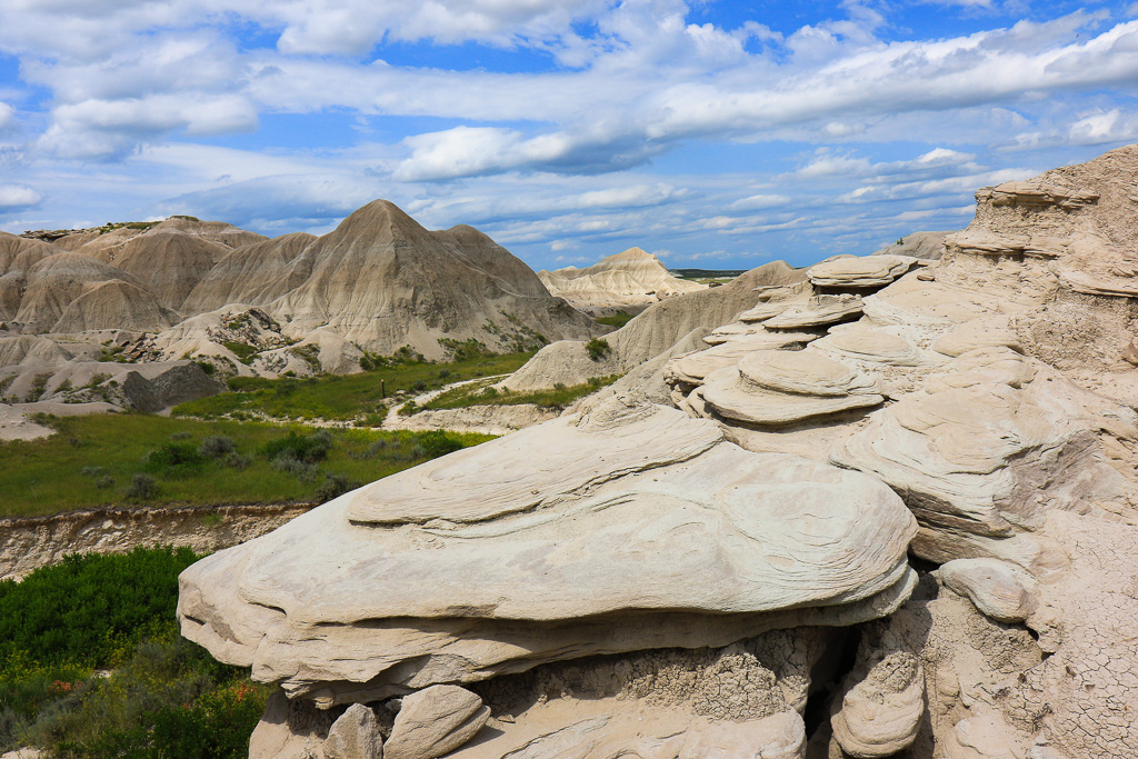 Toadstool rocks and badlands - Toadstool Geologic Interpretive Trail