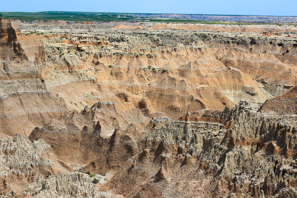Badlands stretching into distance - The Window Trail